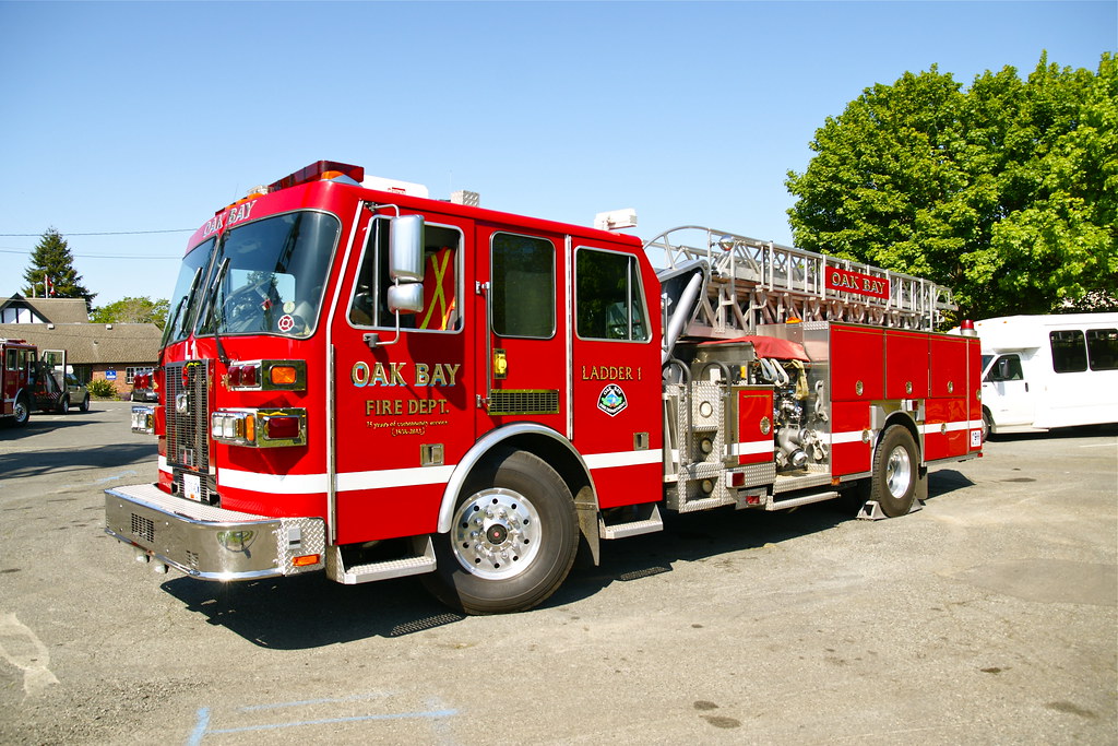 Oak Bay Fire Ladder 1 S Lasiuk Flickr