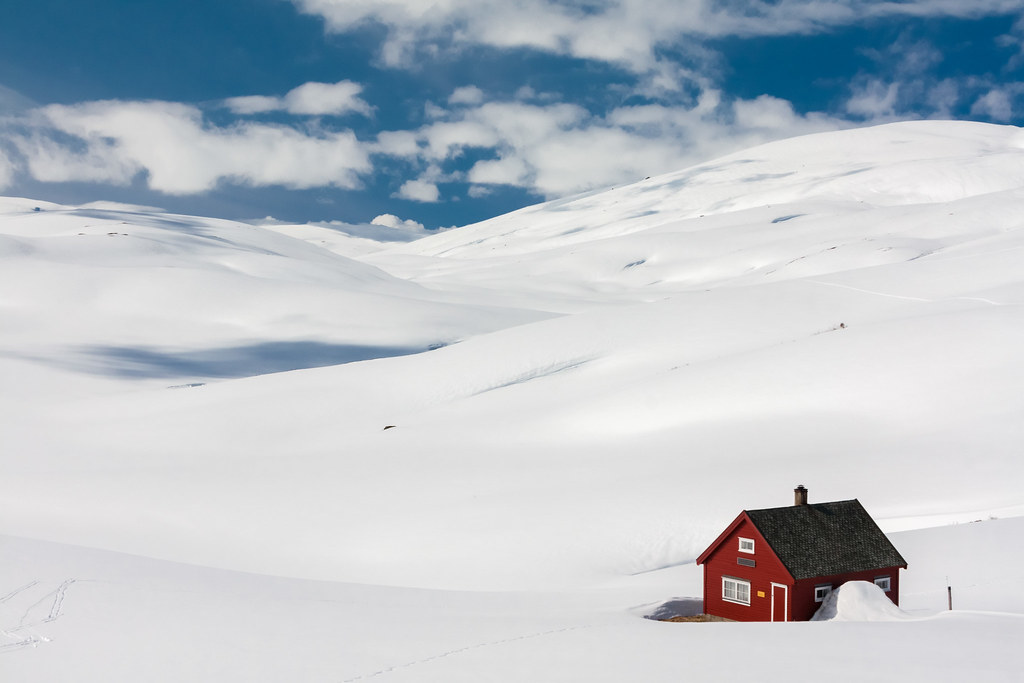 Norwegian snow desert Lots of snow, even in May, and this … Flickr