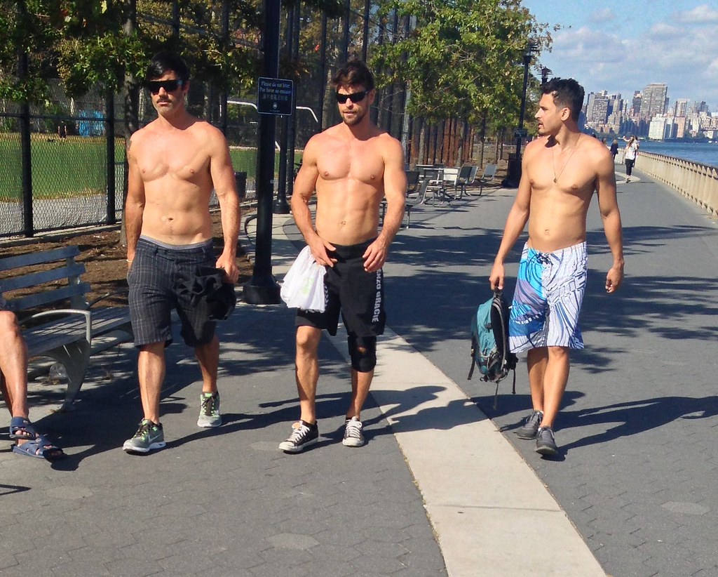 Shirtless Men Walking Along East River New York | Guys walki… | Flickr