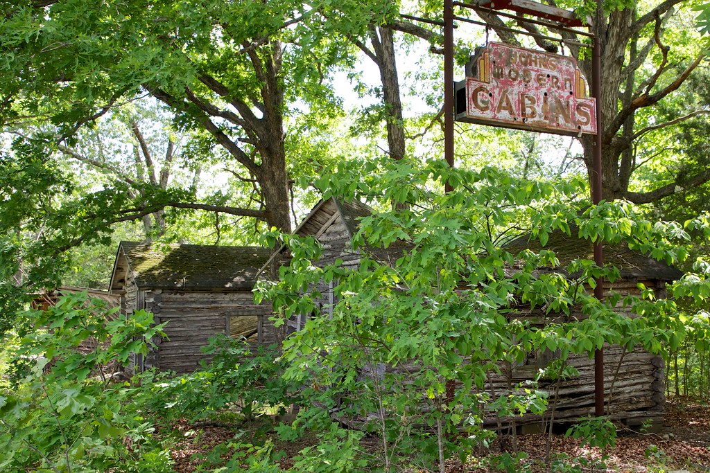 MO Jerome Johns Modern Cabins Len Wright Flickr