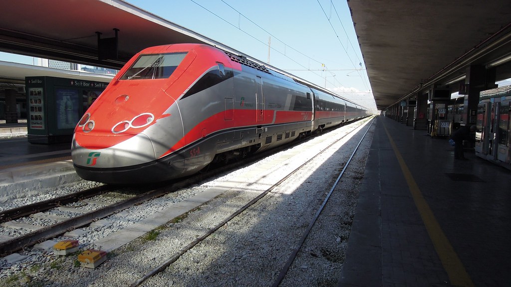 Frecciarossa ETR 500 highspeed train, Napoli Centrale Station, Naples