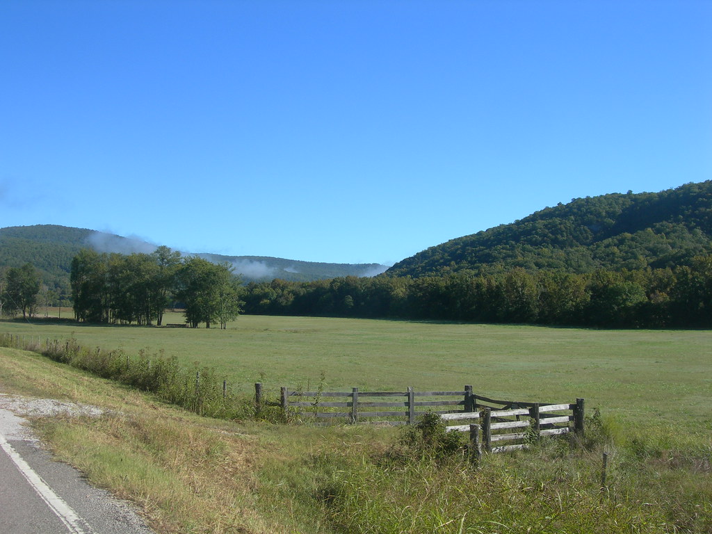 The Boxley Valley AR Hwy 74 runs through the Boxley Valley… Flickr