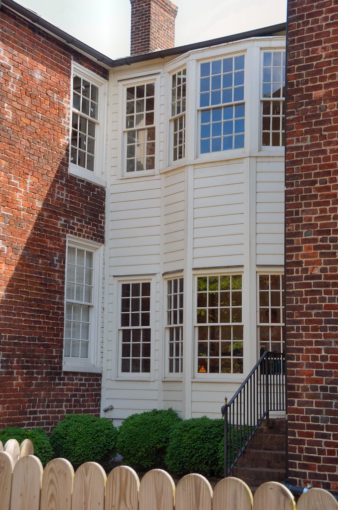 RIC_Main E 100_004 Crozet House, 100 East Main Street, Ric… Flickr