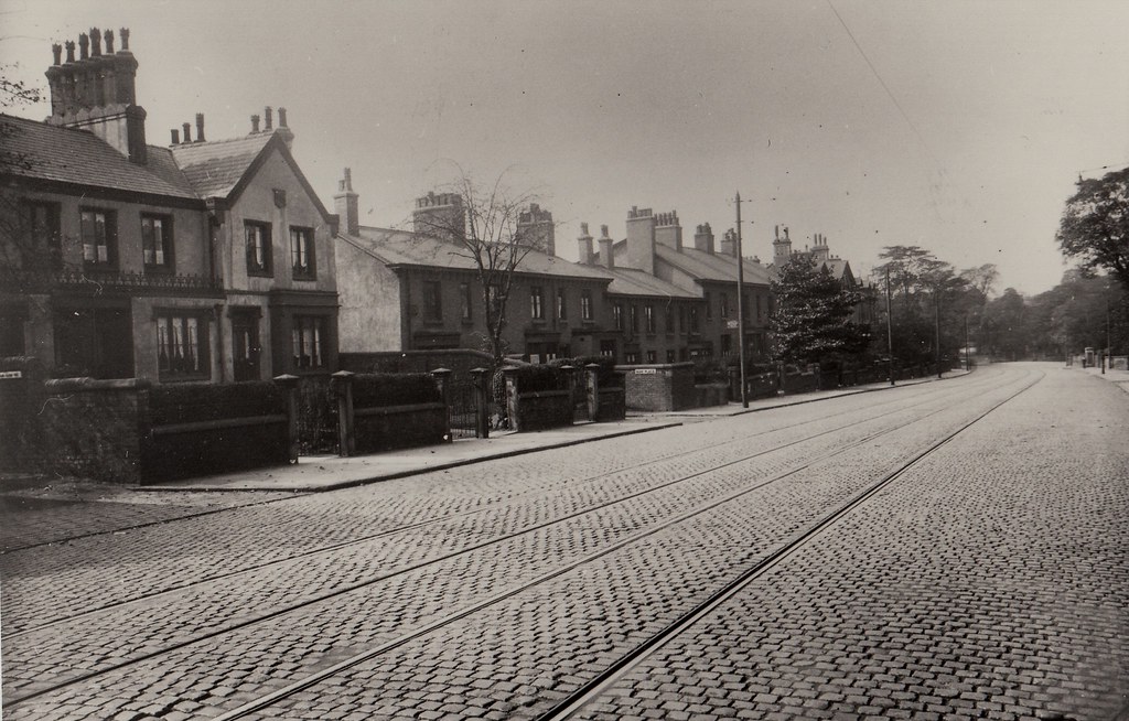 Eccles Old Road, Gilda Brook, Salford Taken c1930. All of … Flickr