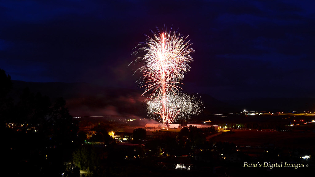 Fireworks in Gypsum Pena Photography Flickr