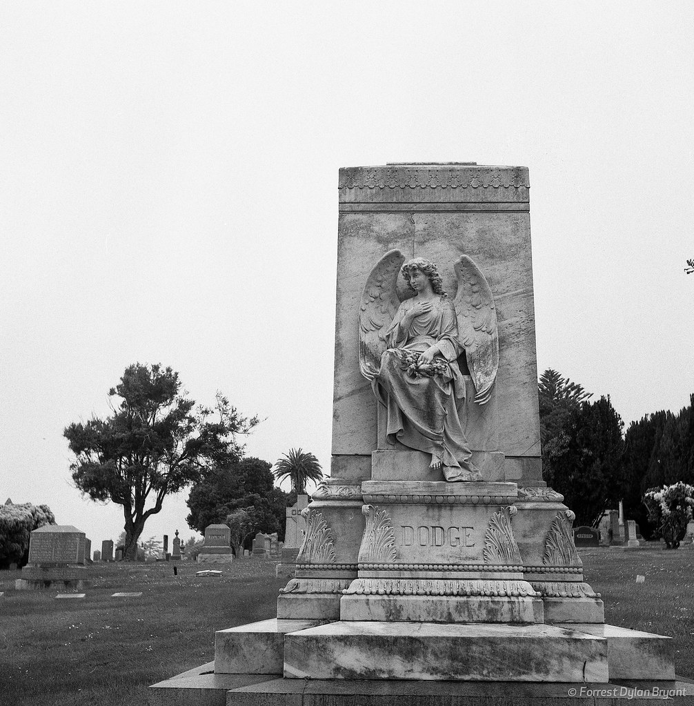 Dodge Memorial Cypress Lawn Memorial Park, Colma CA May … Flickr