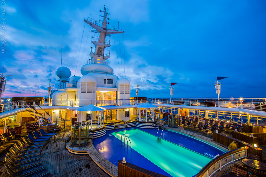 Quiet Cove on Disney Magic On Disney Cruise Lines there is… Flickr