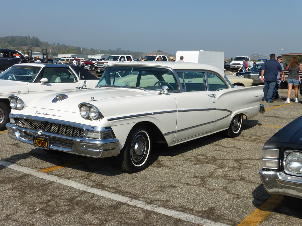 Ford Fairlane Pomona Classic Car Show & Swap Meet USautos98 Flickr