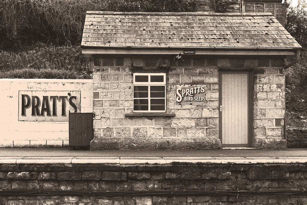 Watchet railway station Clive Hodges Flickr
