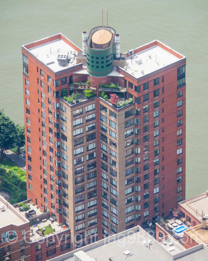 Liberty House at 377 Rector Place, Battery Park City, New … Flickr