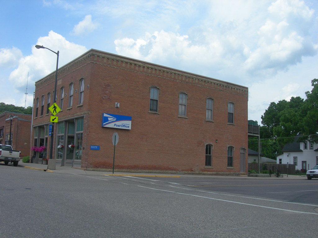 Henderson, Minnesota 56044 The post office is housed in th… Flickr