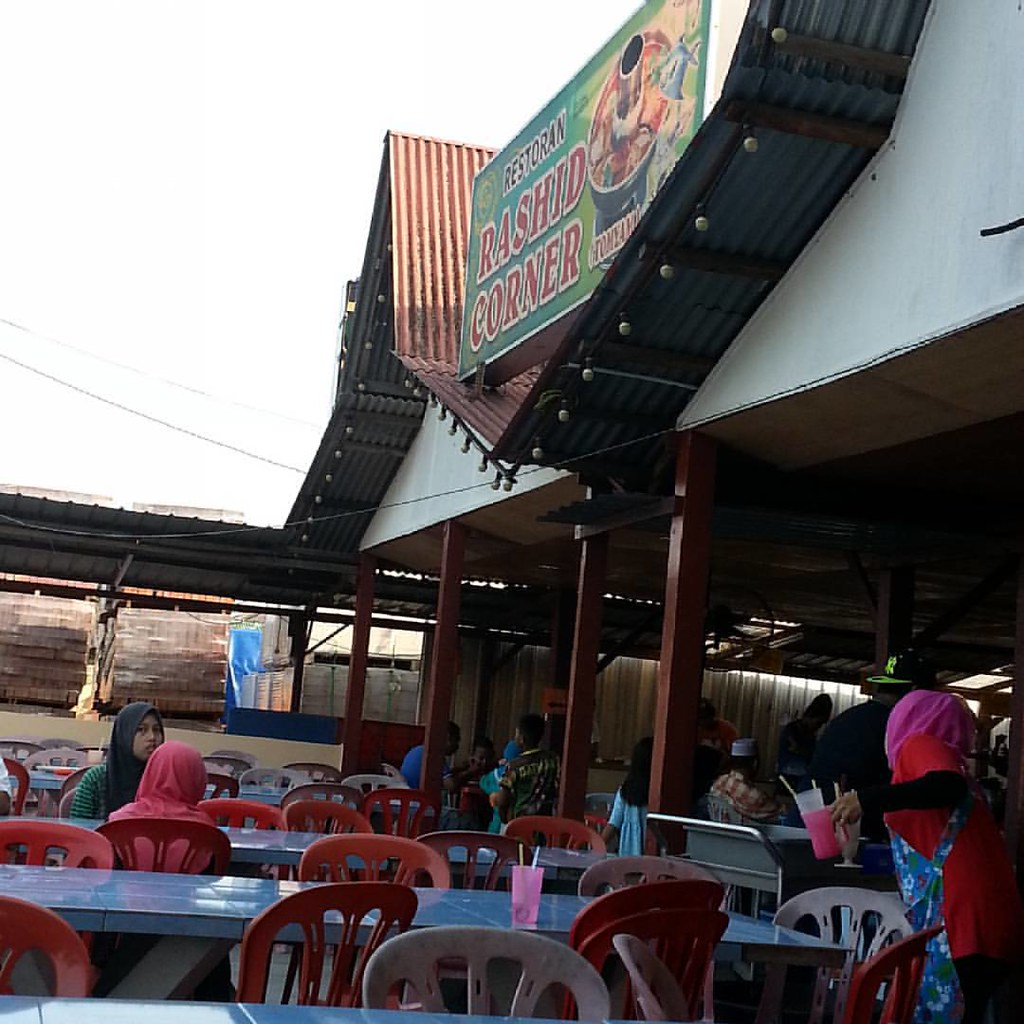 Let's breakfast. Apa khabar orang Melaka? blogger travel… Flickr