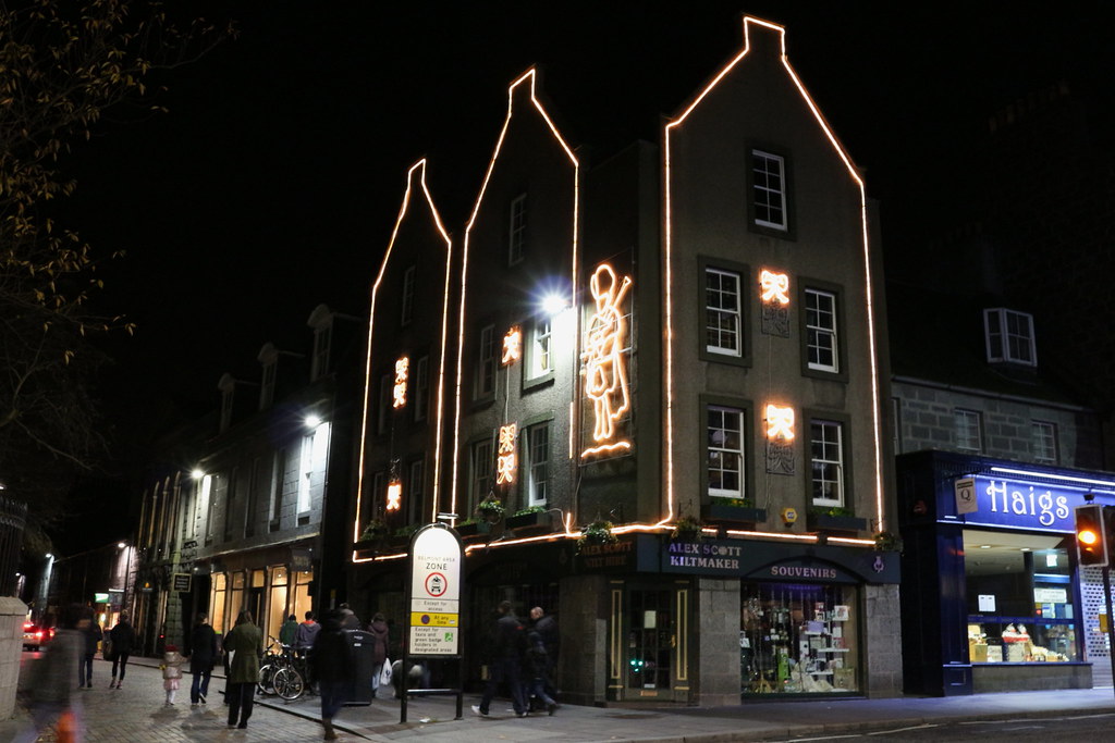 Christmas Lights,Aberdeen 2013 Alan Longmuir. Flickr