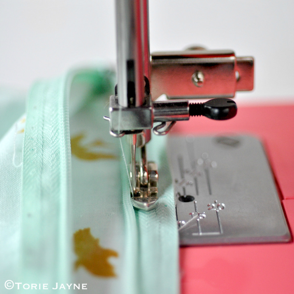 Invisible zip cushion tutorial Blogged at Torie … Flickr