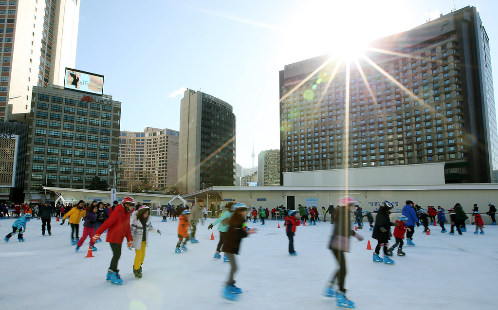 Seoul_Plaza_IceSatingRink_20150106_04 Seoul Plaza Ice Skat… Flickr