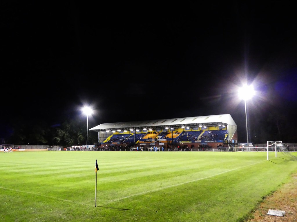 Kings Lynn FC vs Kings Langley FC Southern League (Premier… Flickr