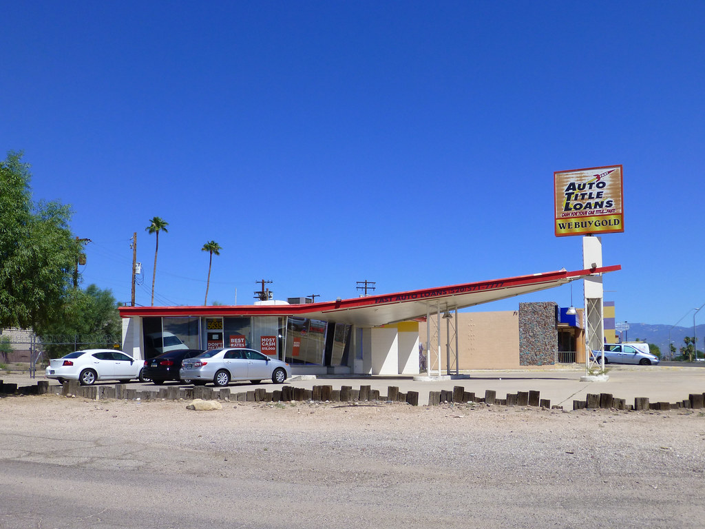 Tucson, AZ Phillips 66 pier style (batwing) gas station a photo on