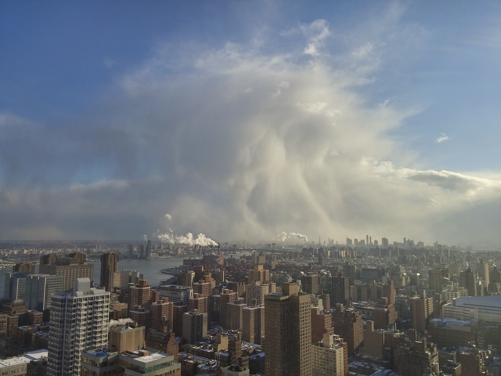 Isolated snow shower in Brooklyn A line of snow showers bl… Flickr