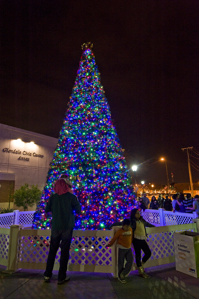 Glendale Glitters Glendale’s awardwinning holiday lightin… Flickr