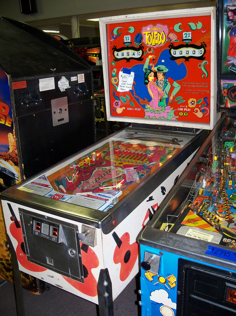 OH Cuyahoga Falls Toledo Toledo pinball machine at the O… Flickr