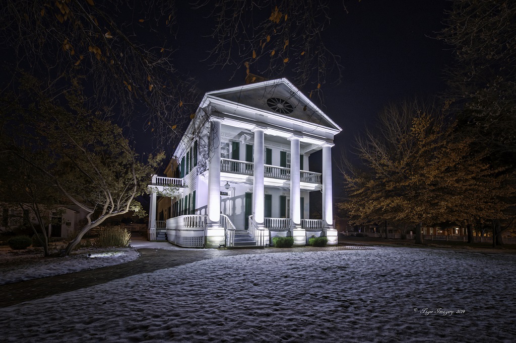 History in Lights In Quincy, Illinois, my hometown, this G… Flickr