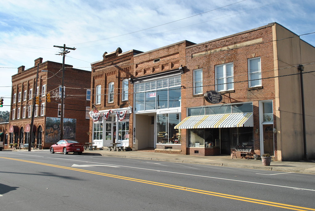 CATAWBA, NC Downtown Catawba North Carolina SneakinDeacon Flickr