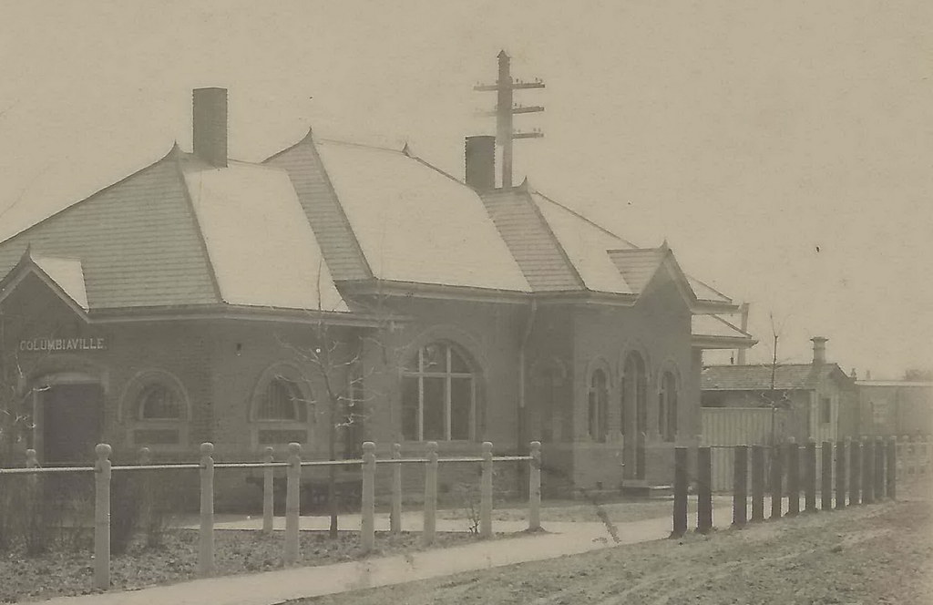 RR SE Columbiaville Lapeer MI RPPC MCRR DEPOT Michigan Cen… Flickr