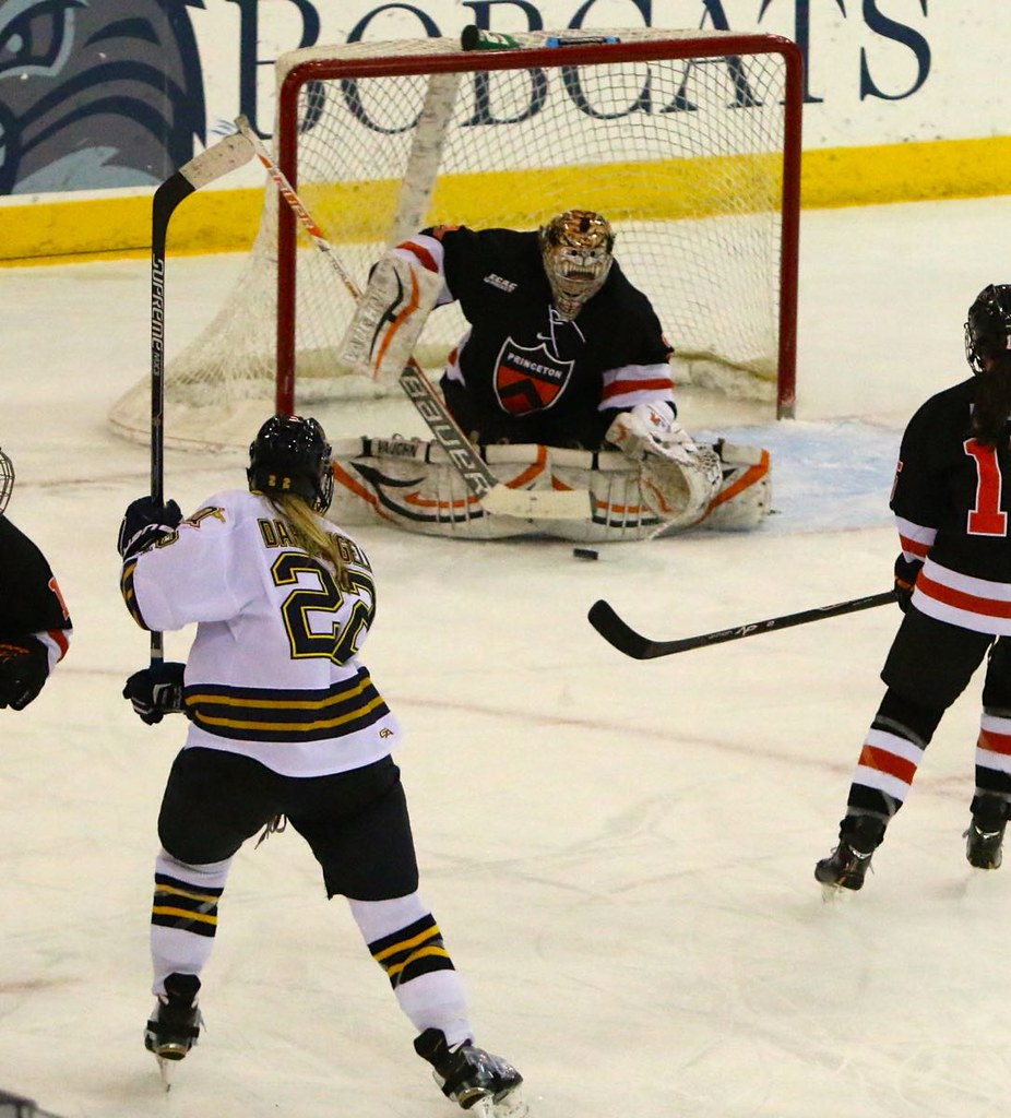 Princeton2015 152 QU Women's Ice Hockey vs. Princeton … Flickr