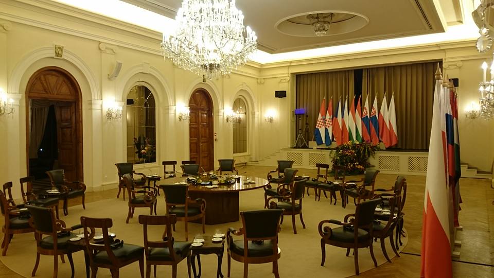 Anna Grand Hotel díszterem A V4 találkozó színhelye Flickr