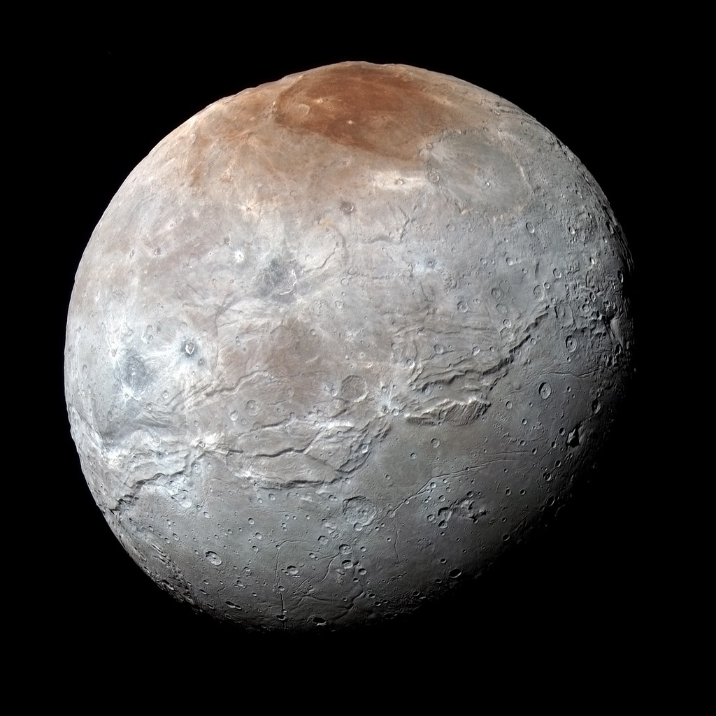 Pluto ‘Paints’ its Largest Moon Red In June 2015, when the… Flickr