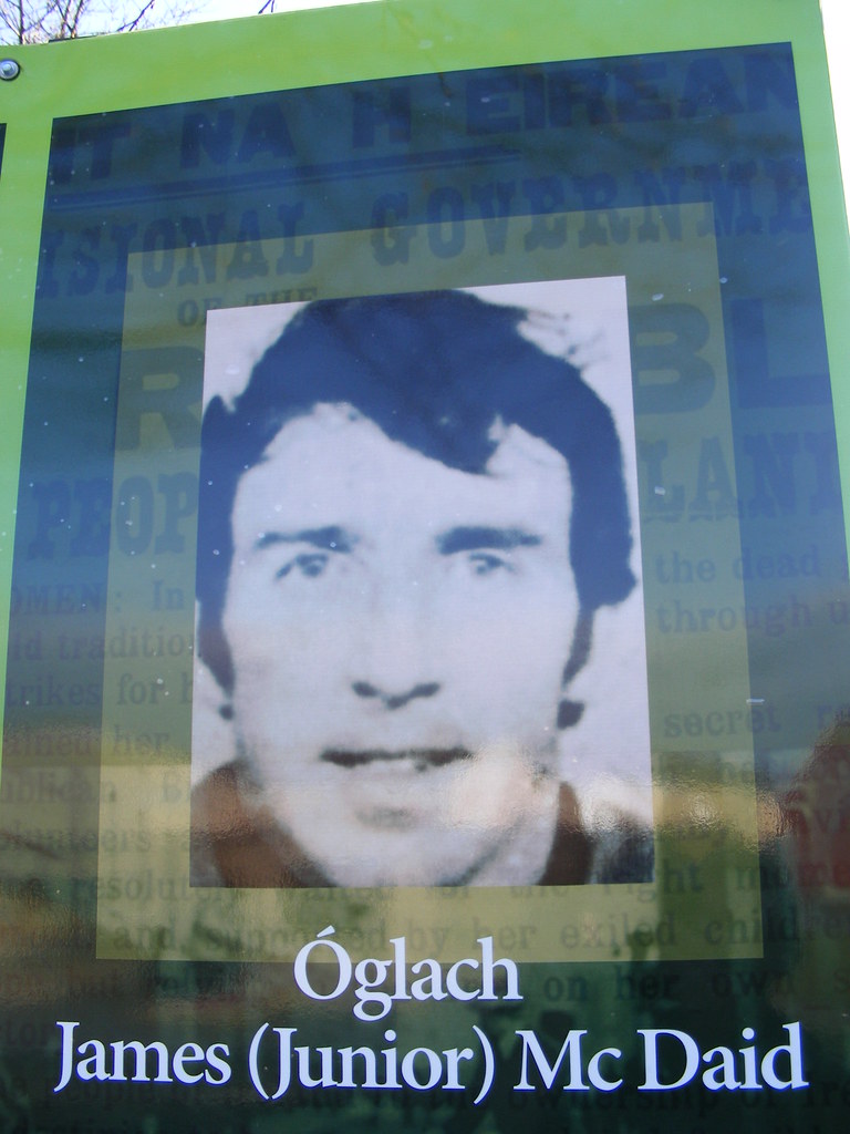 Irish Republican Memorial in shantallow Derry commemoratin… Flickr
