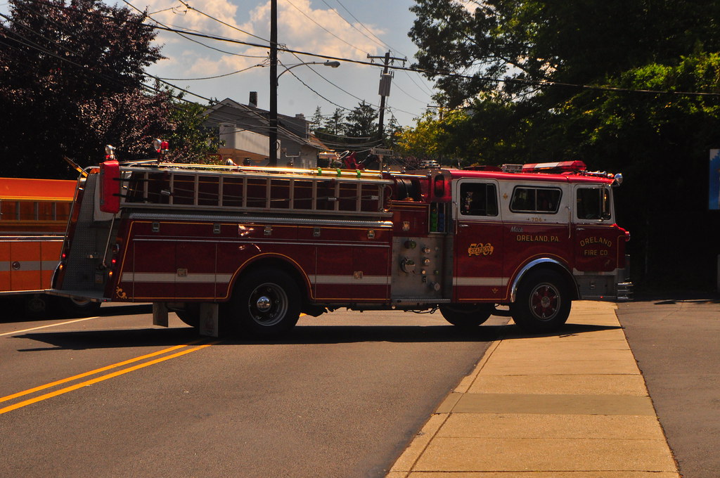 Oreland Fire Company Engine 704 1979 Mack CF700 Pumper Ca… Flickr