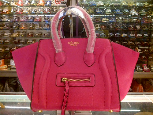 Celine 9055 Untuk harga tas dan info lebih lanjut, silakan… Flickr