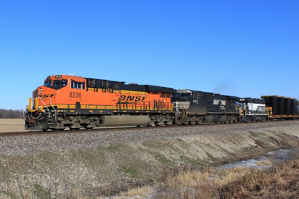 BNSF 8236 Bartelso, IL 112 Christopher Bodkin Flickr