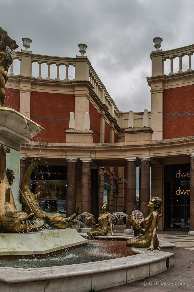 The south end of Barton Square Barton Square, The Trafford… Flickr