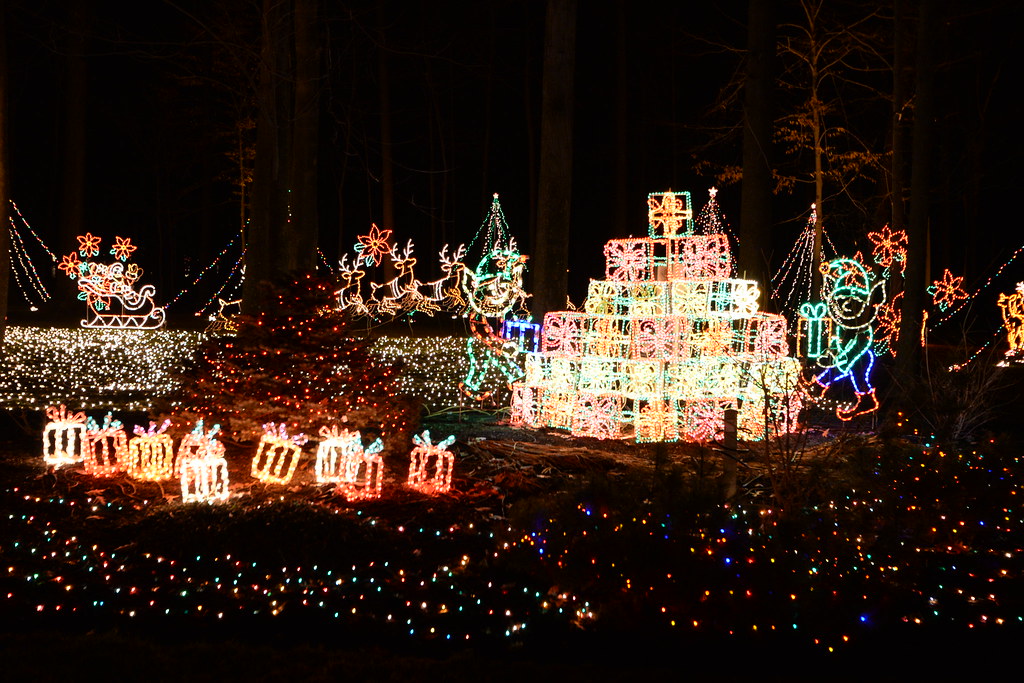 Quaker Lane Salem Ohio Lights (6) Fred Schriner Flickr