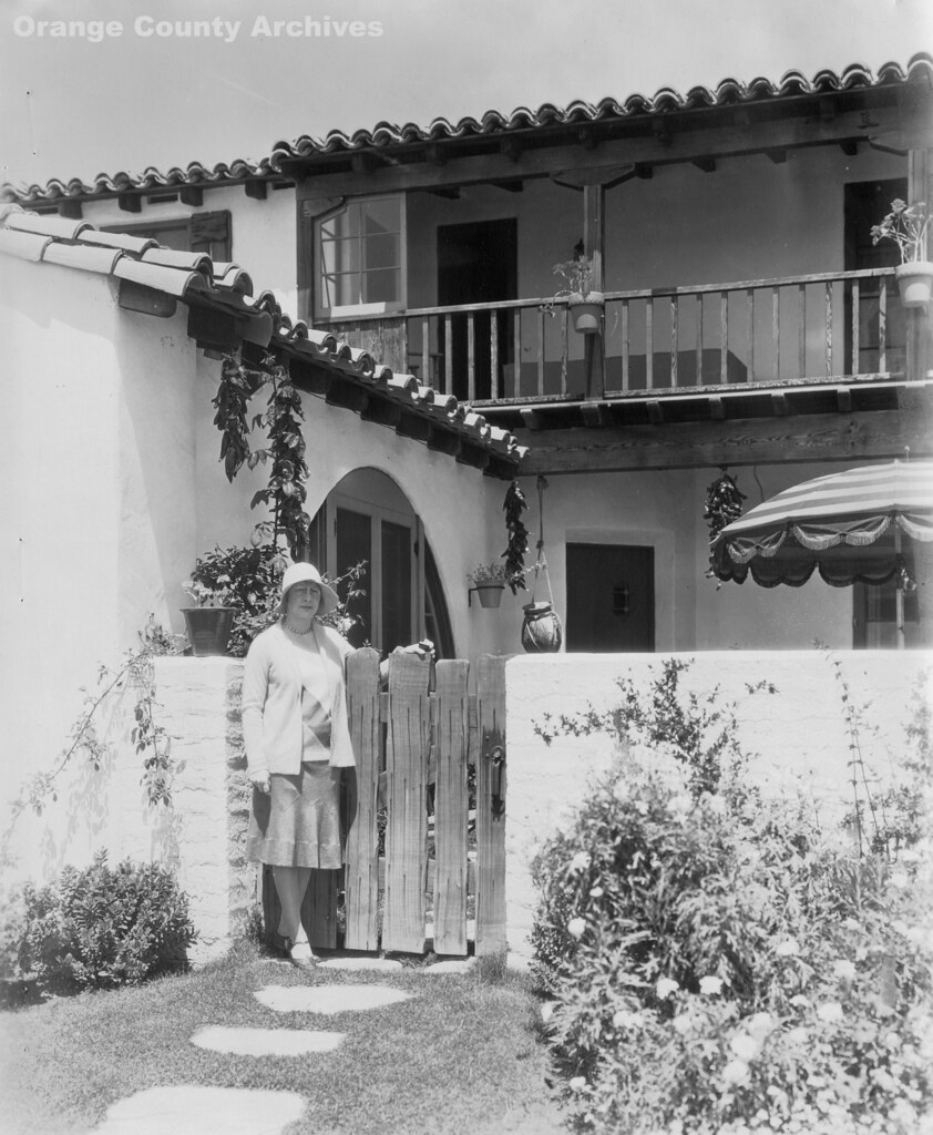 Mrs. S. Woodruff at 24622 El Camino Capistrano, Dana Point… Flickr