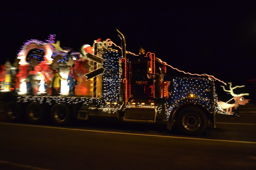 Christmas Truck Parade a photo on Flickriver
