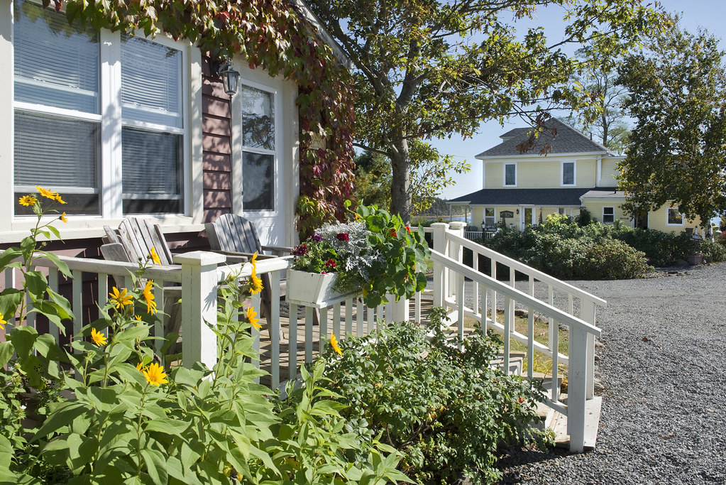 Bayview Pines Country Inn The Barn Where to stay in Maho… Flickr