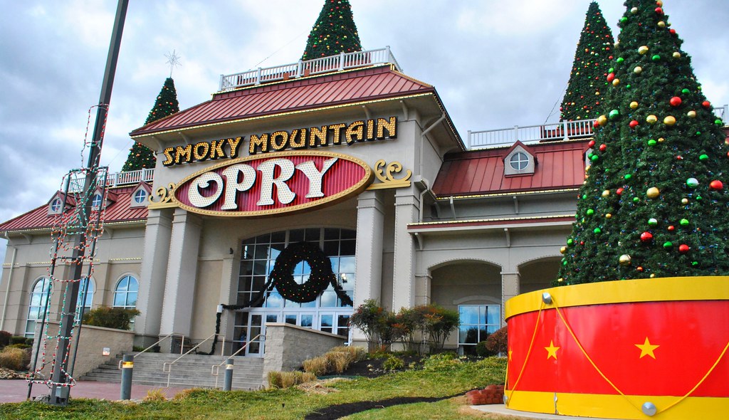 Smoky Mountain Opry Pigeon November 30, 2014 kkthemook Flickr