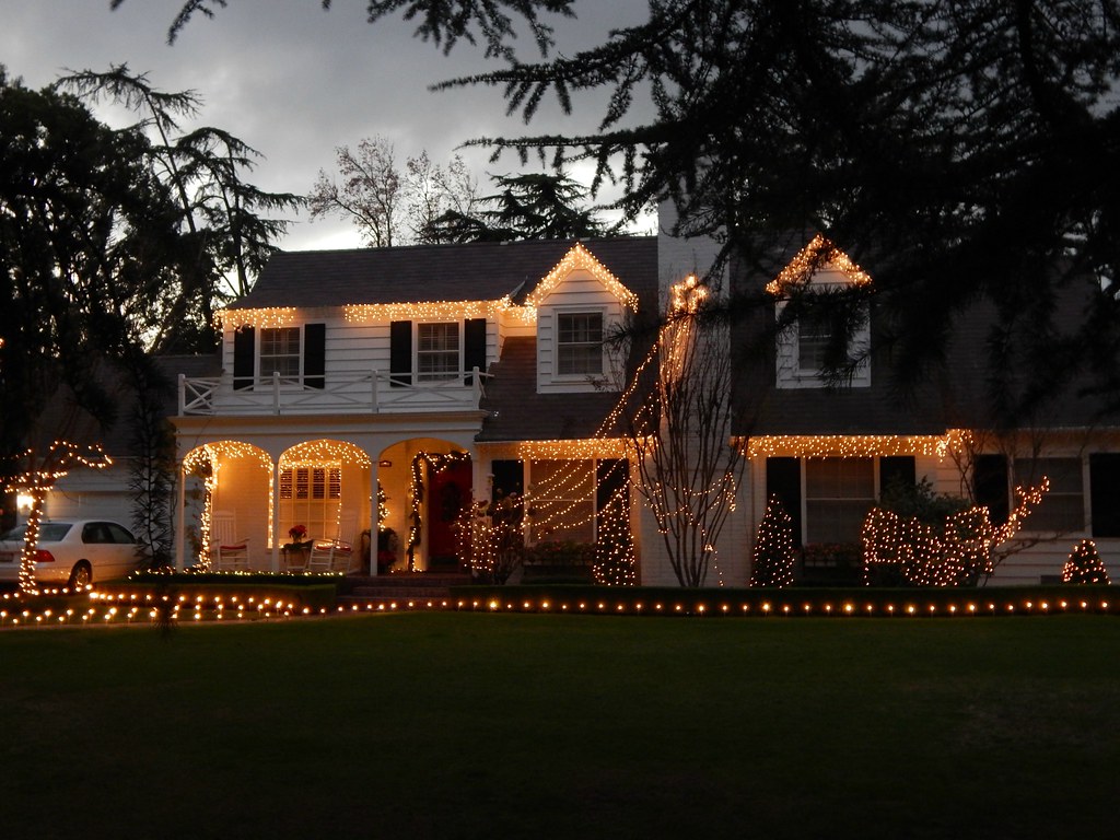 Christmas Tree Lane Van Ness Blvd Fresno CA Bob the Real Deal