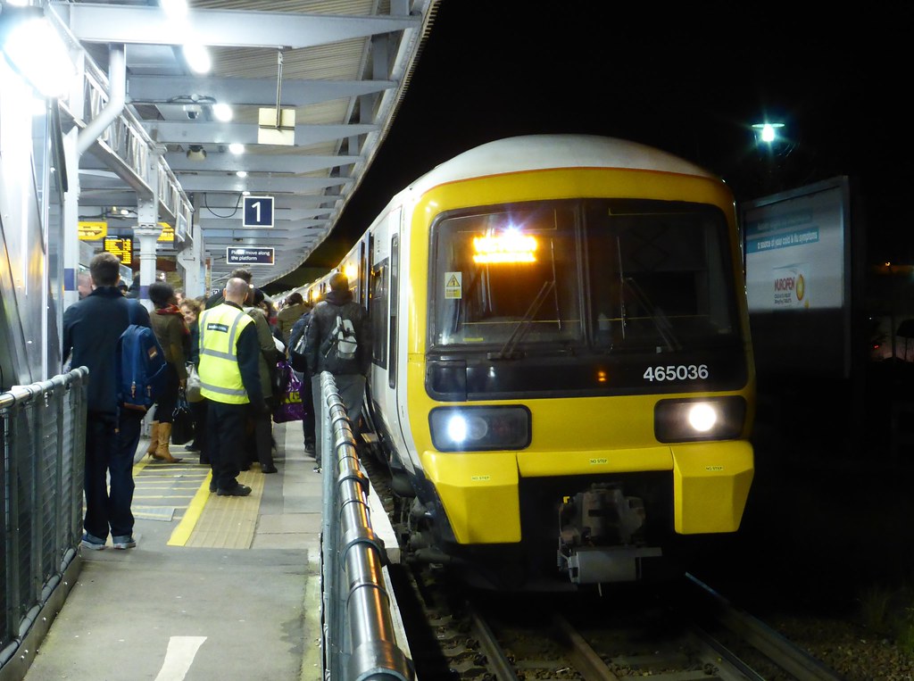 465036 Orpington to Victoria 2D12 Class 465 Networker Elec… Flickr