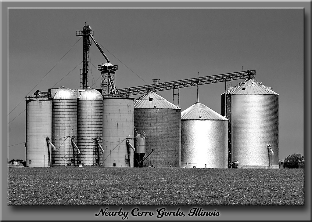 Cerro Gordo Nearby Grain Elevator BW a photo on Flickriver