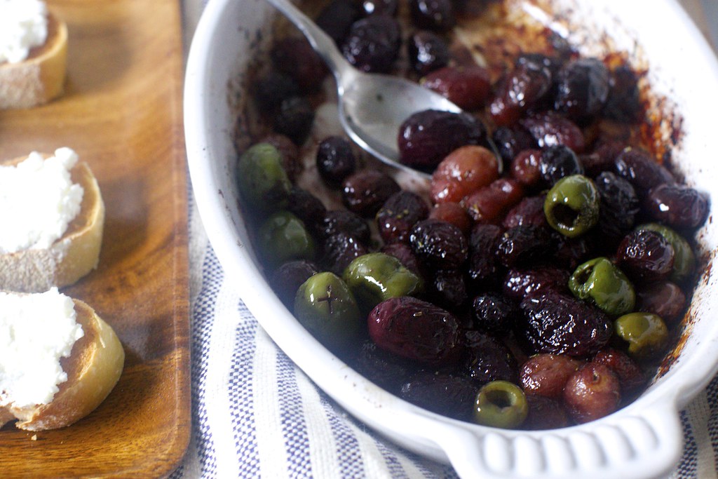 roasted grapes and olives Roasted Grape and Olive Crostini… Flickr