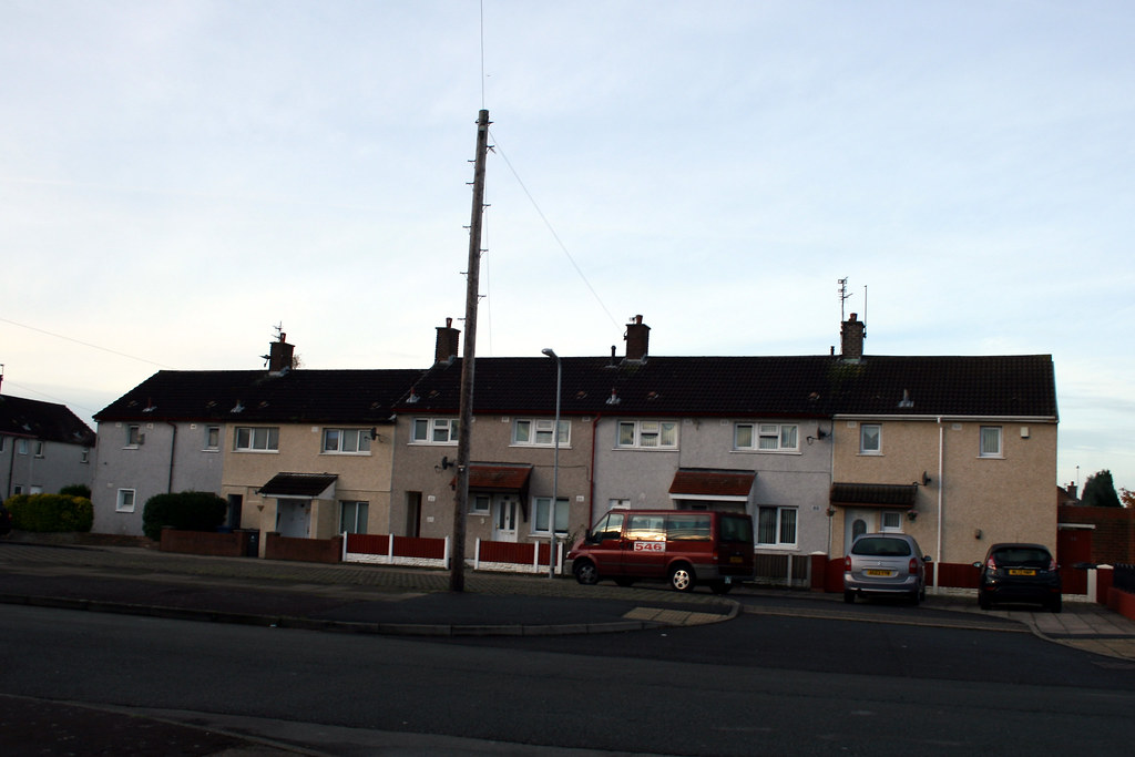 Kirkby. Henlow avenue. boneytongue Flickr