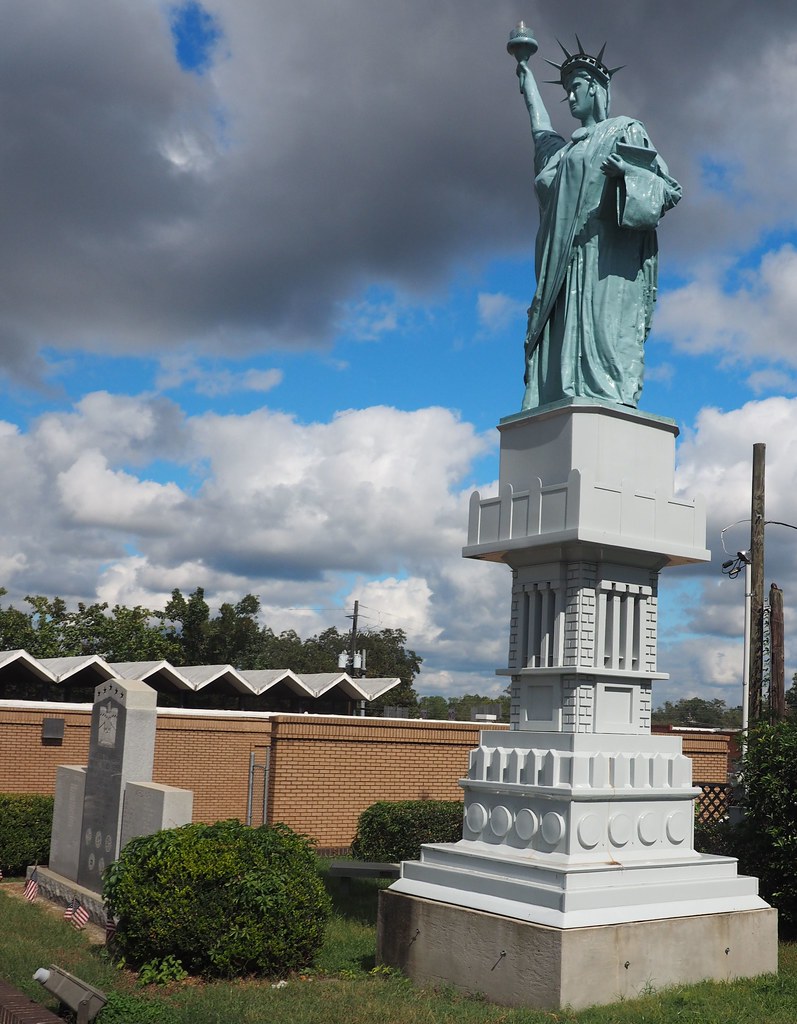 Miniature Statue of Liberty This miniature statue of Liber… Flickr