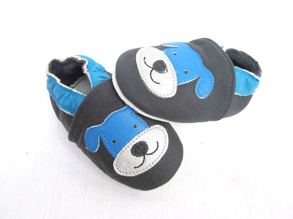 DogBabyShoes1 This is my favorite baby shoe pattern bec… Flickr
