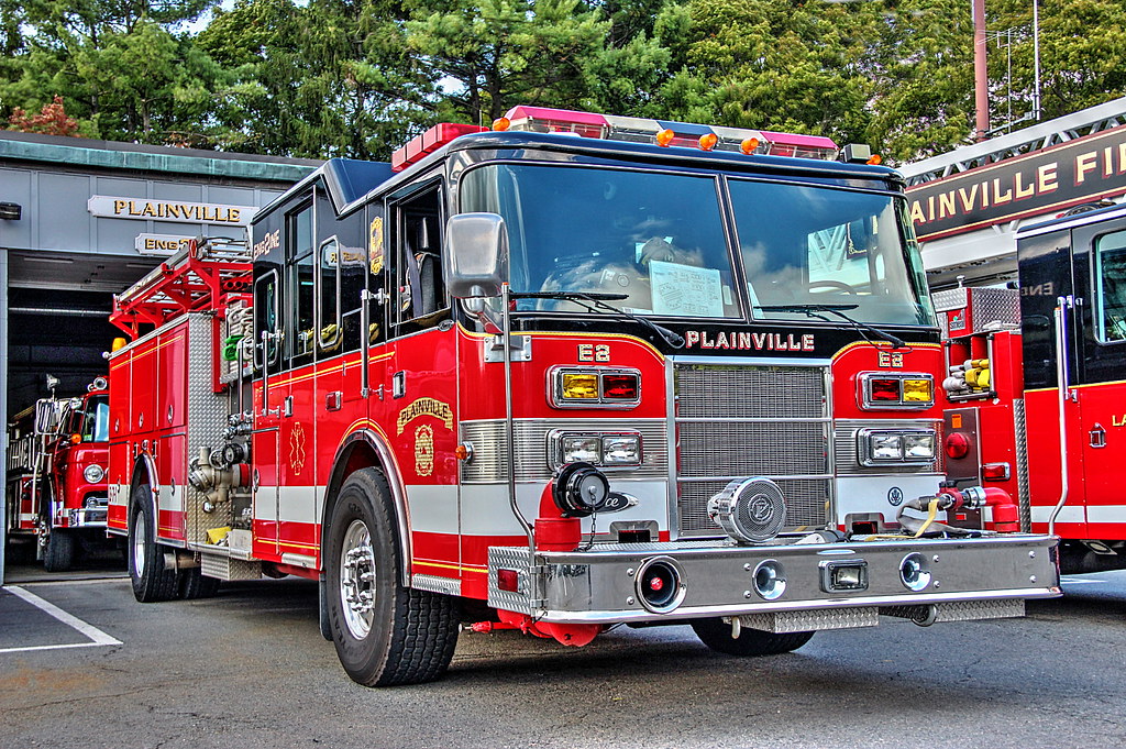 Plainville Engine 2 Taken in Plainville, Massachusetts, US… Flickr
