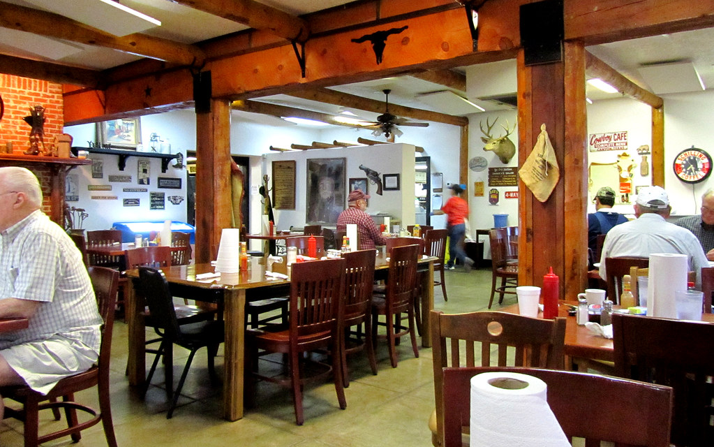 53 Amarillo TX Youngblood's Stockyard Cafe 02 John Hagstrom Flickr