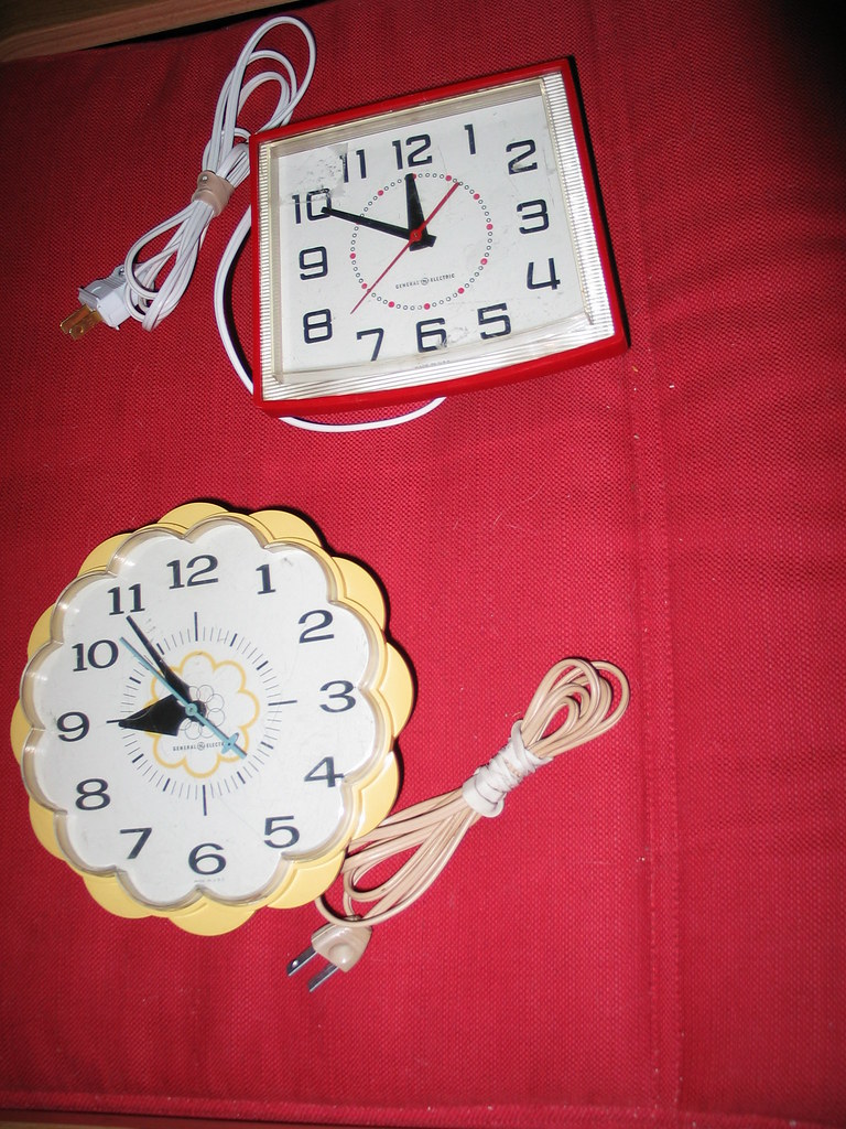 GE clocks Goodwill find Alex Bajuniemi Flickr
